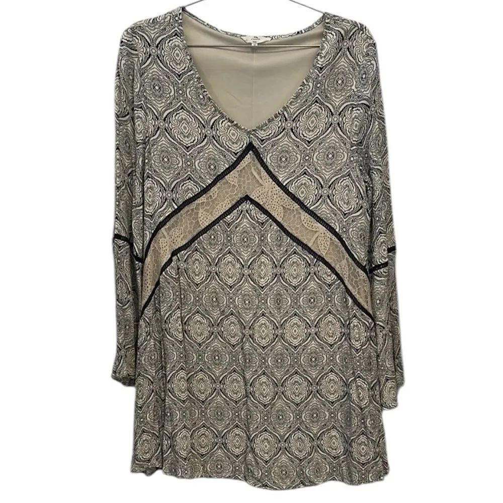 Entro blue and Cream Patterned mini dress with V-neck size medium